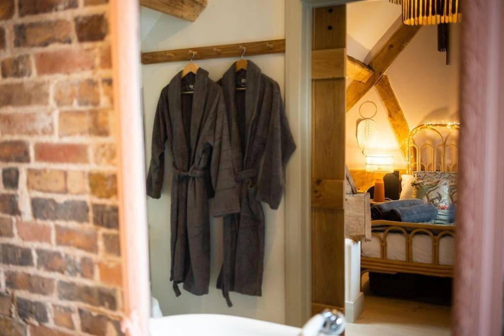 The Cart House - Beautiful Contemporary Barn - Hot Tub Διαμέρισμα Bridgnorth Εξωτερικό φωτογραφία