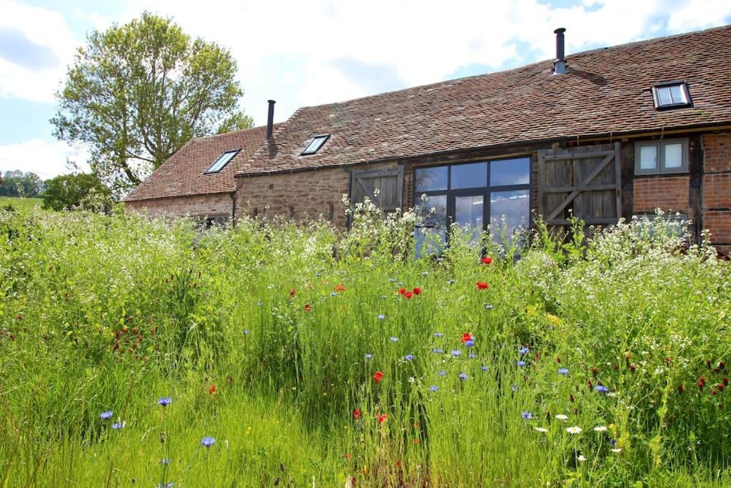 The Cart House - Beautiful Contemporary Barn - Hot Tub Διαμέρισμα Bridgnorth Εξωτερικό φωτογραφία