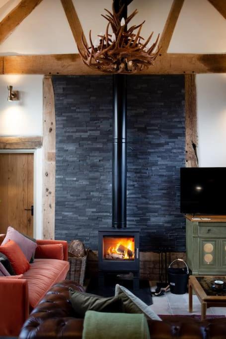 The Cart House - Beautiful Contemporary Barn - Hot Tub Διαμέρισμα Bridgnorth Εξωτερικό φωτογραφία