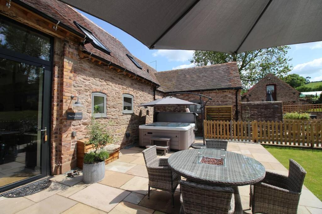 The Cart House - Beautiful Contemporary Barn - Hot Tub Διαμέρισμα Bridgnorth Εξωτερικό φωτογραφία